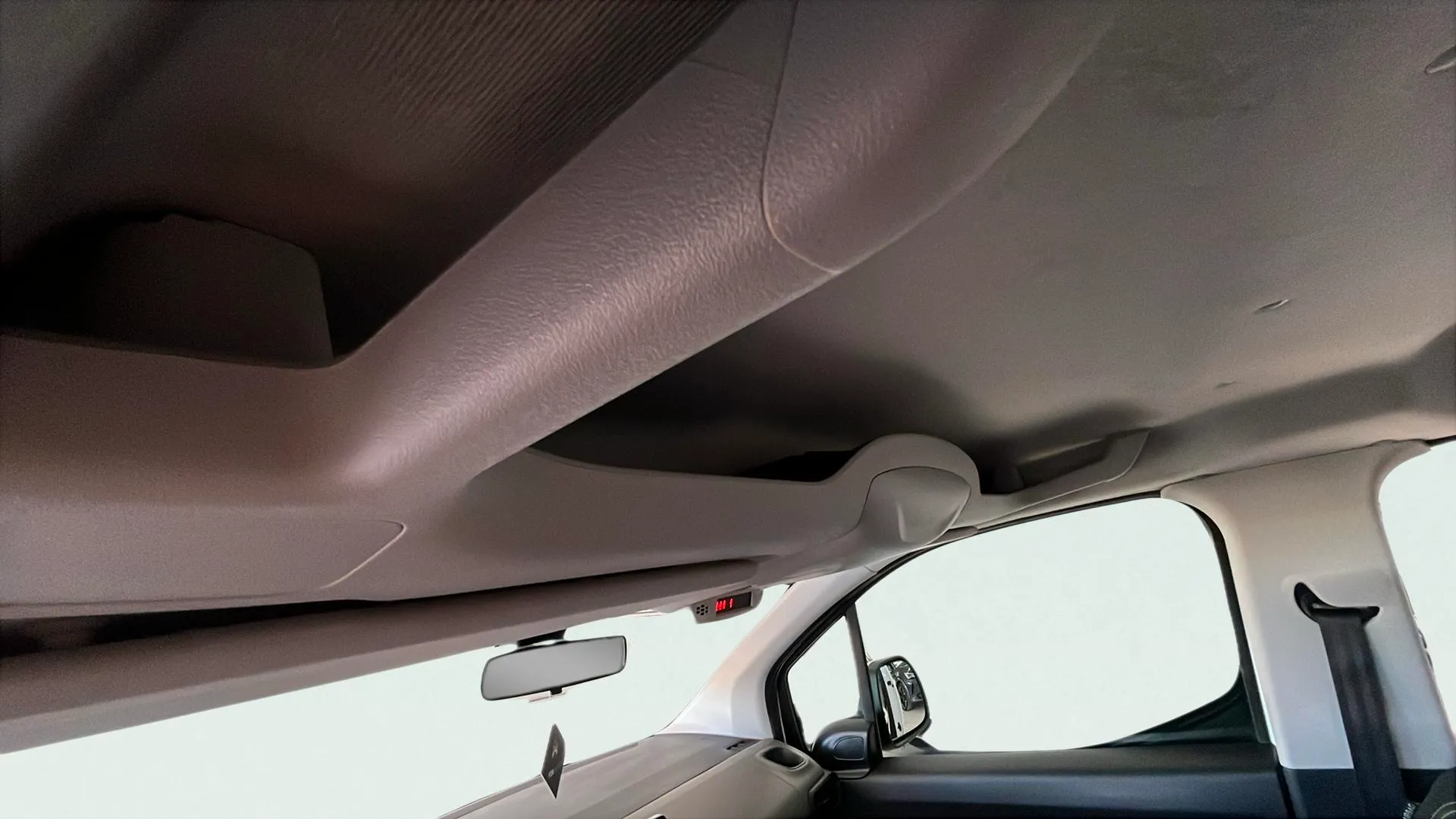 Peugeot Rifter Access Standard BlueHDi - foto 31