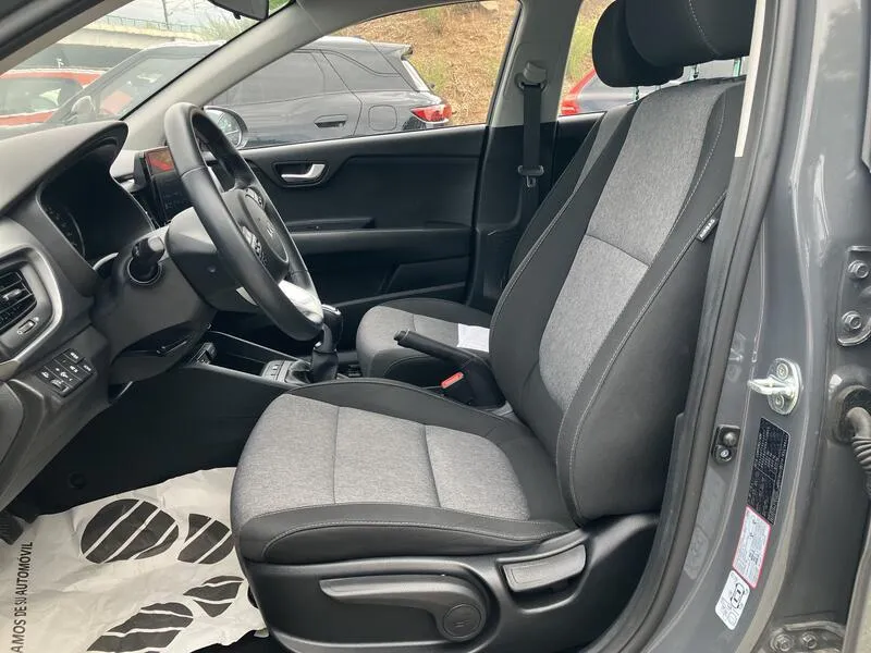 Kia Stonic 1.0 T-GDi MHEV iMT Concept - foto 13