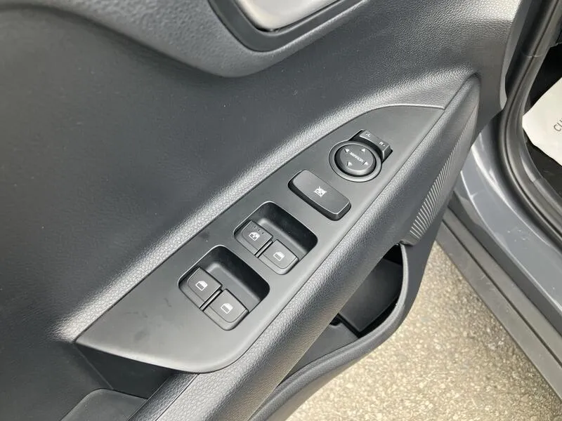 Kia Stonic 1.0 T-GDi MHEV iMT Concept - foto 12