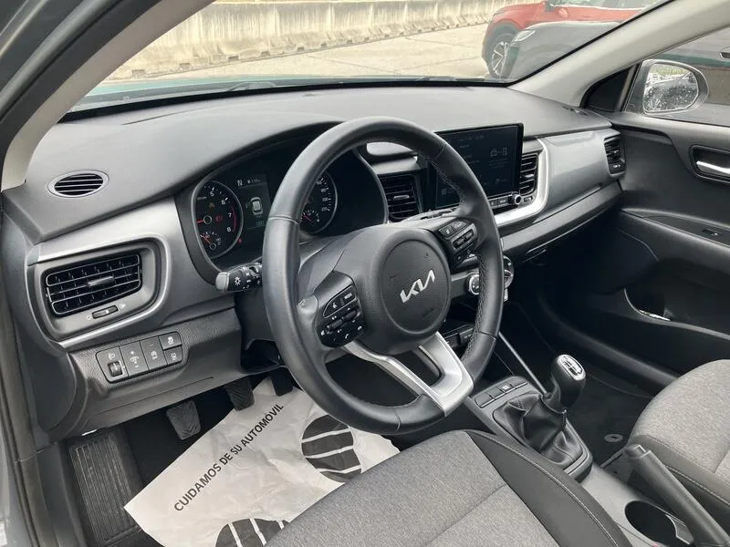 Kia Stonic 1.0 T-GDi MHEV iMT Concept - foto 10