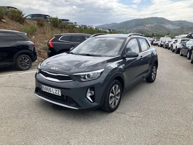 Kia Stonic 1.0 T-GDi MHEV iMT Concept