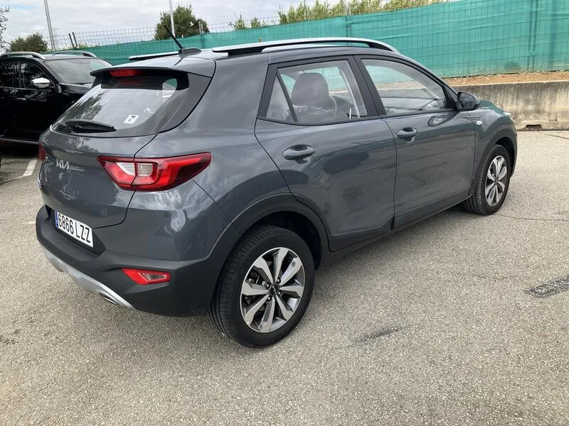 Kia Stonic 1.0 T-GDi MHEV iMT Concept - foto 6