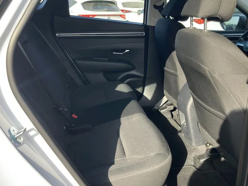 Hyundai Tucson 1.6 CRDi 48V Maxx - foto 31