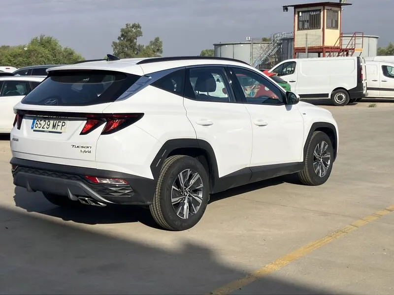 Hyundai Tucson 1.6 CRDi 48V Maxx - foto 6
