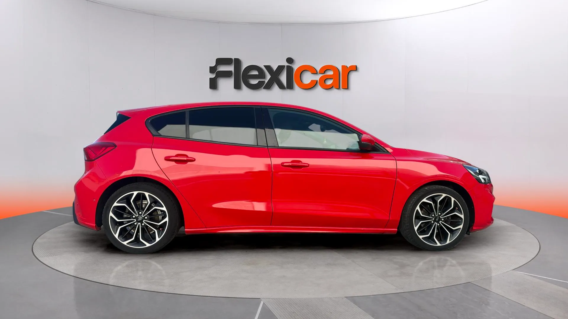 Ford Focus 1.0 EcoBoost Trend - foto 4