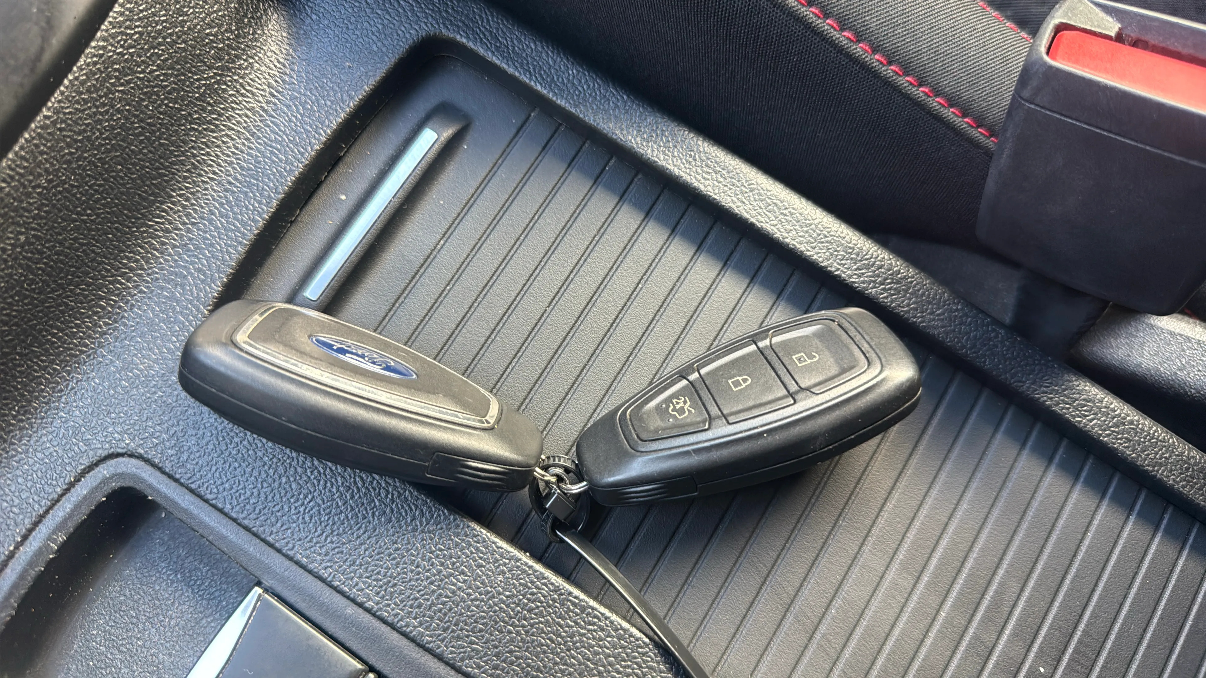 Ford Focus 1.0 EcoBoost Trend - foto 22