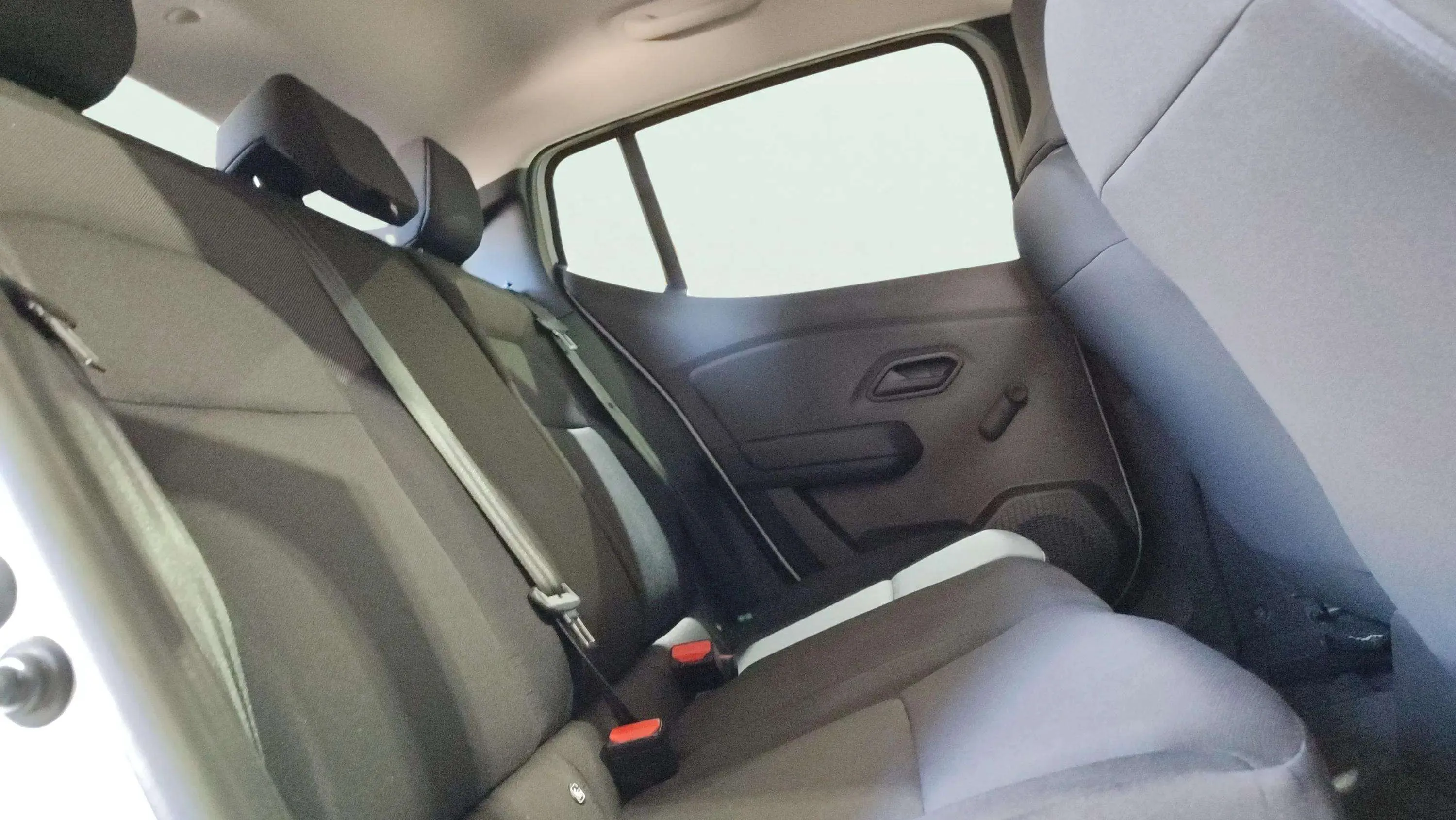 Dacia Sandero Comfort SCe - foto 15