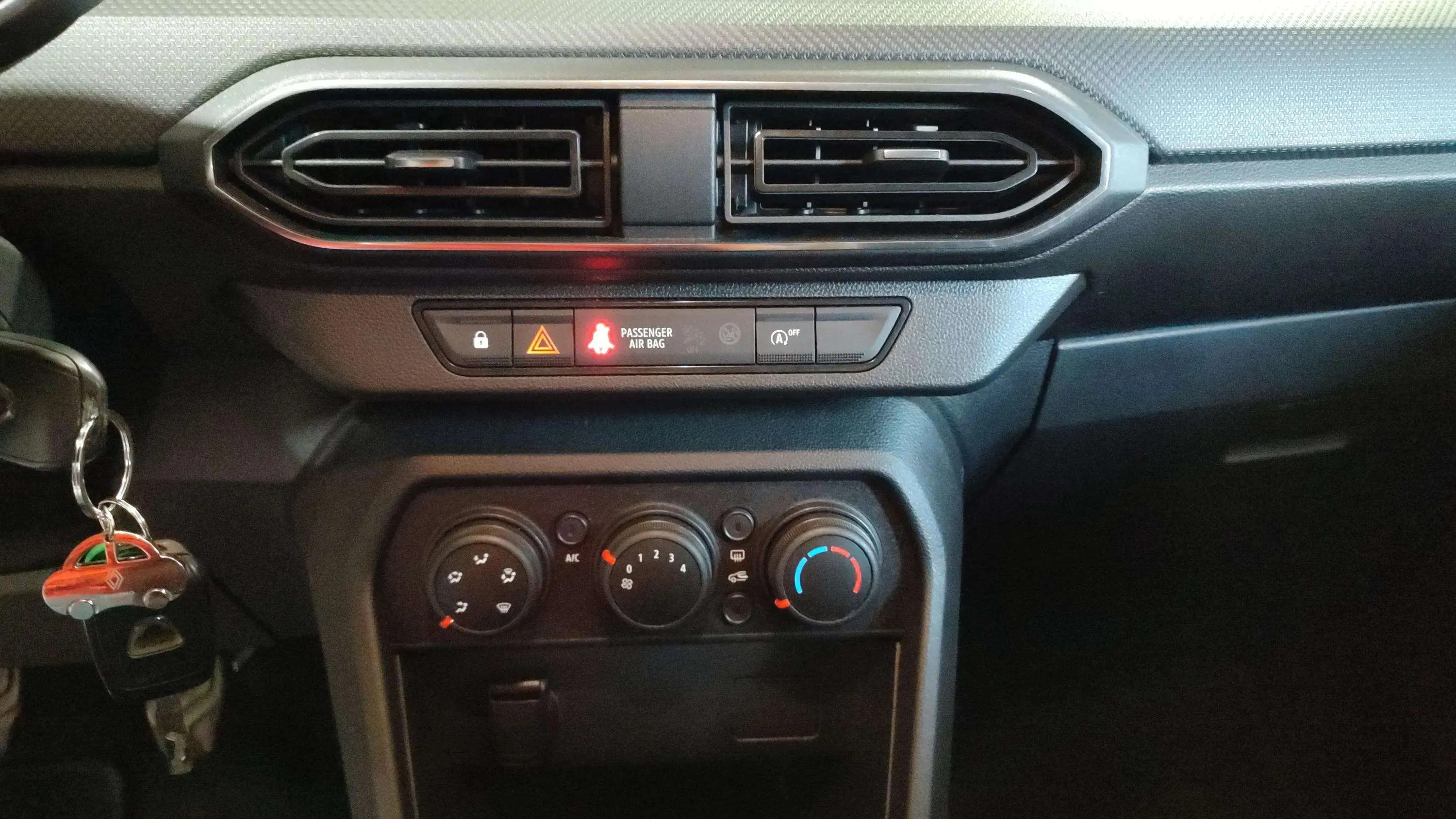 Dacia Sandero Comfort SCe - foto 11