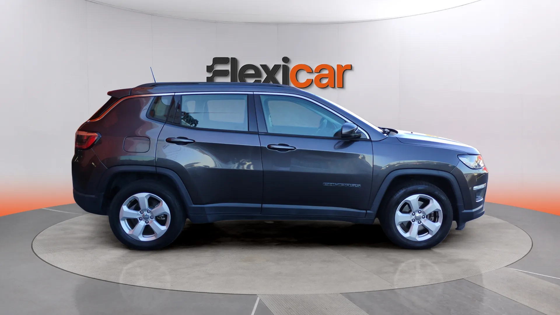 Jeep Compass 1.4 Mair Longitude 4x2 - foto 8