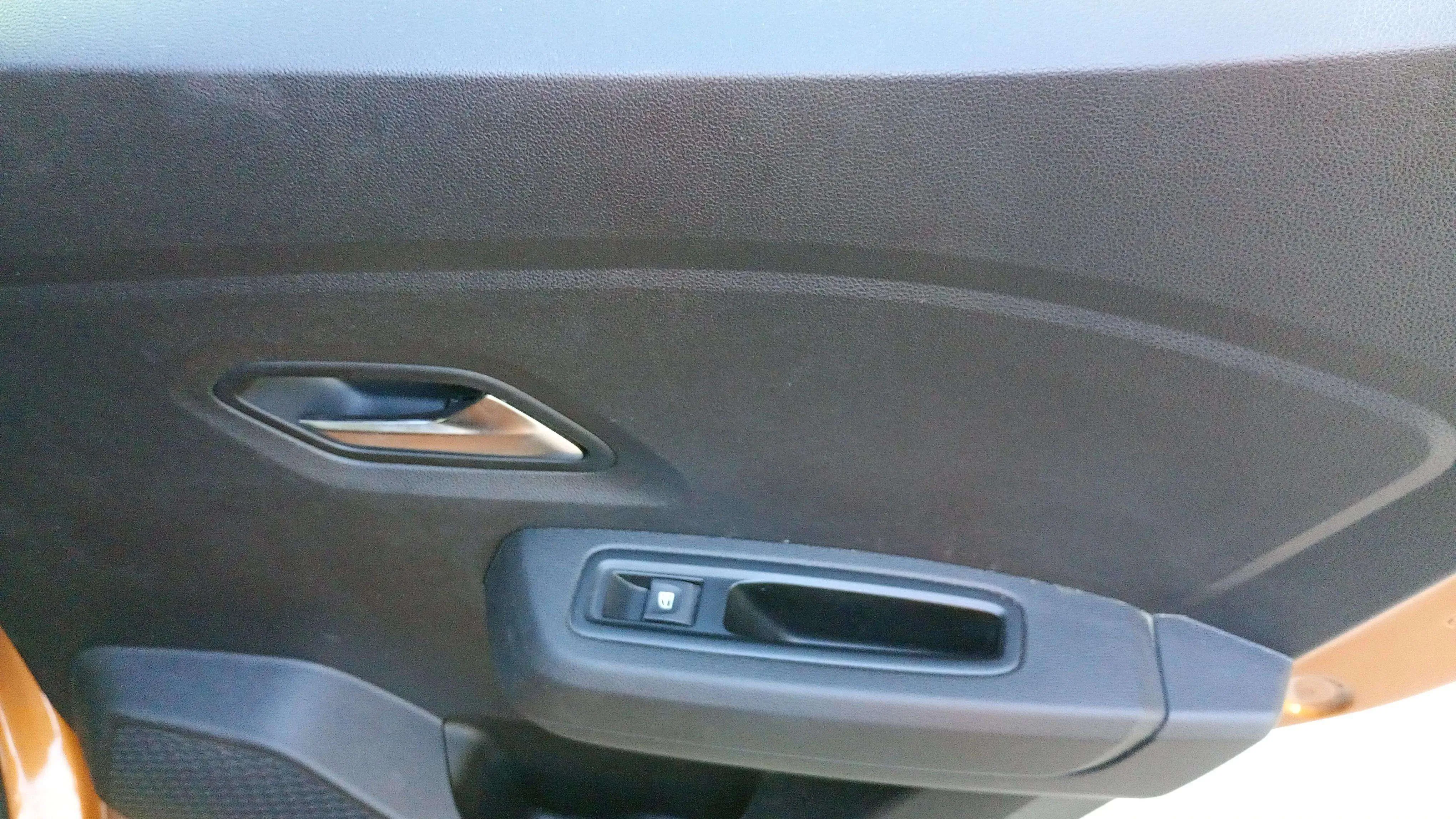 Dacia Sandero Stepway Comfort TCe CVT - foto 20