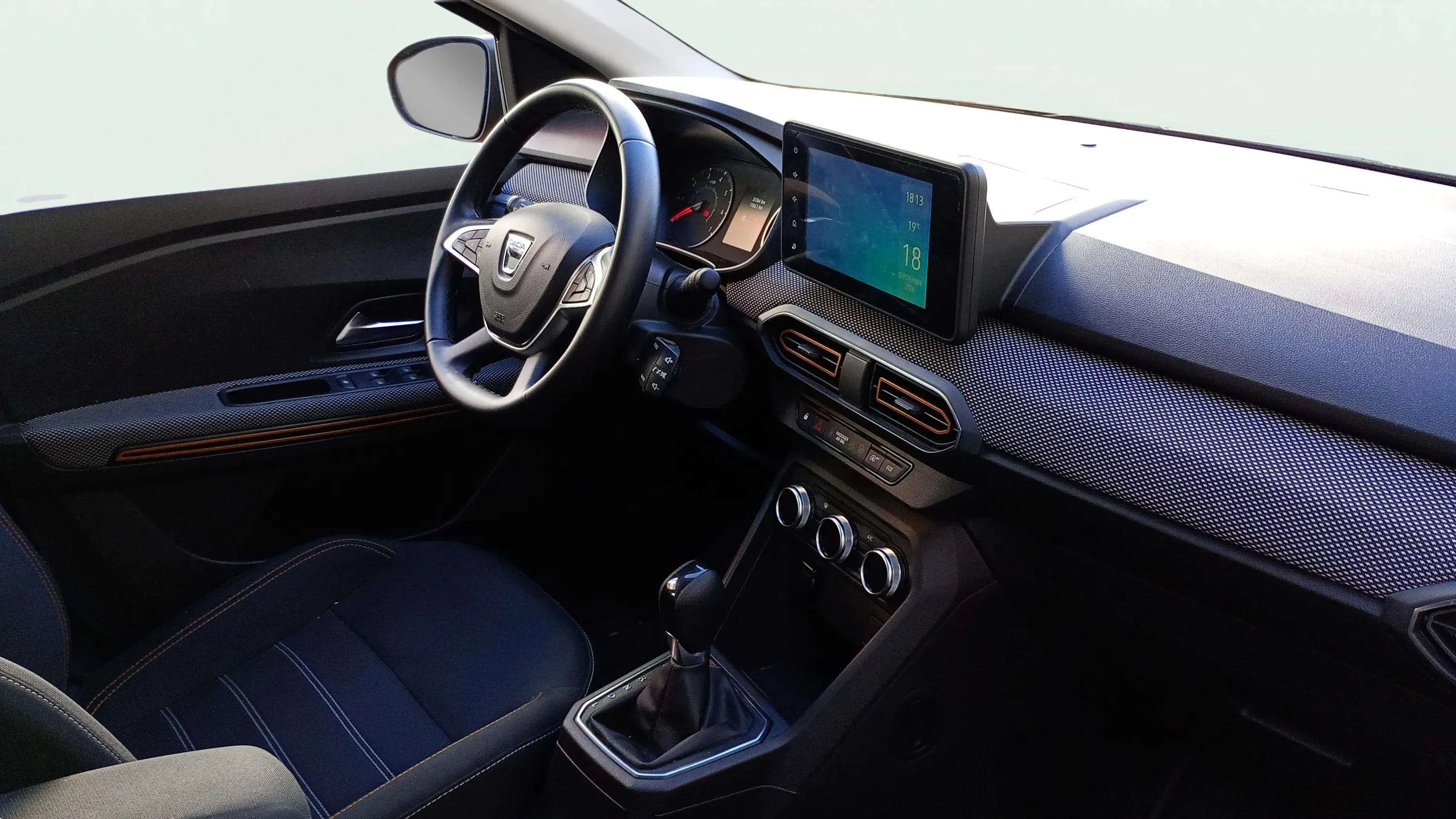 Dacia Sandero Stepway Comfort TCe CVT - foto 14