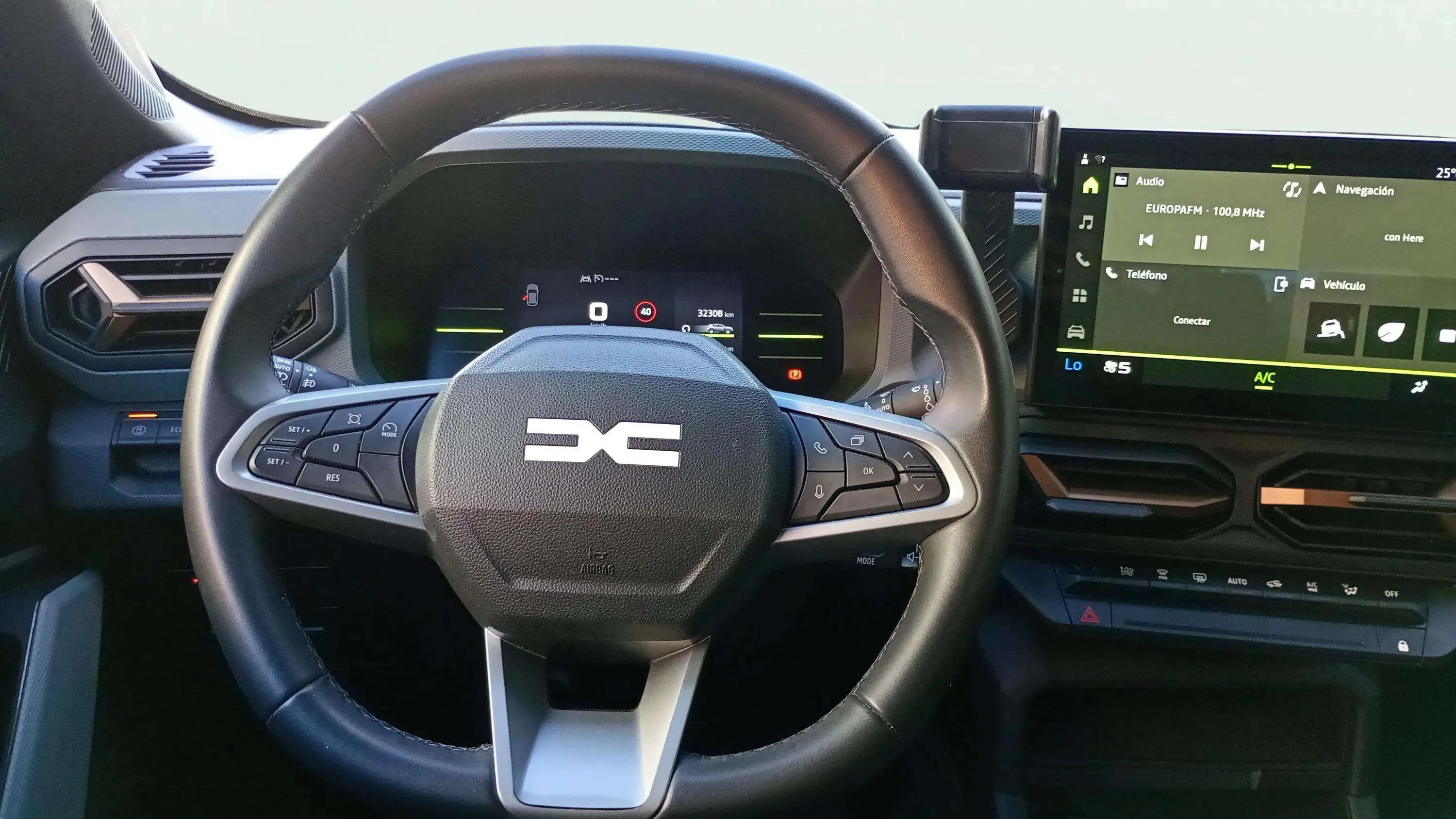 Dacia Duster Expression TCe 48v 4x2 - foto 8