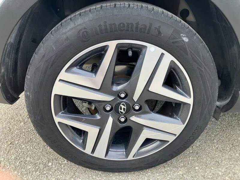 Hyundai Bayon 1.0 T-GDi 48V Tecno - foto 35