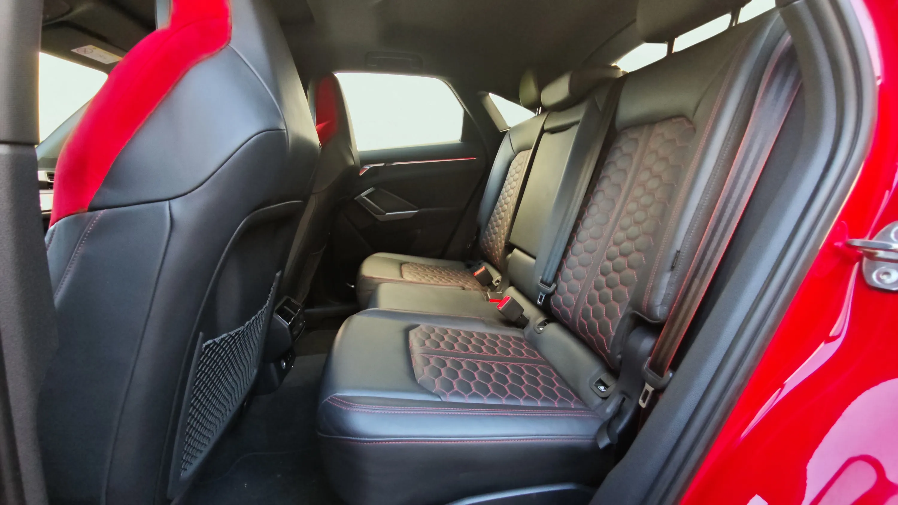Audi Q3 RS 2.5 TFSI quattro - foto 12