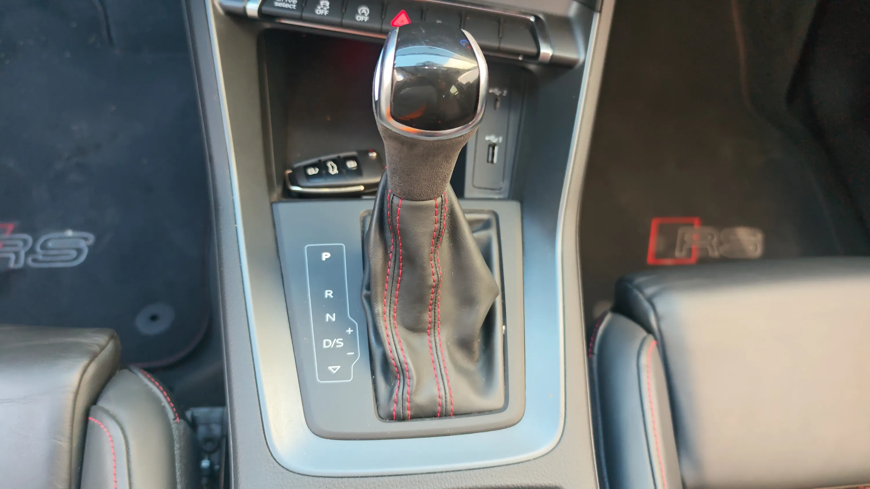 Audi Q3 RS 2.5 TFSI quattro - foto 9