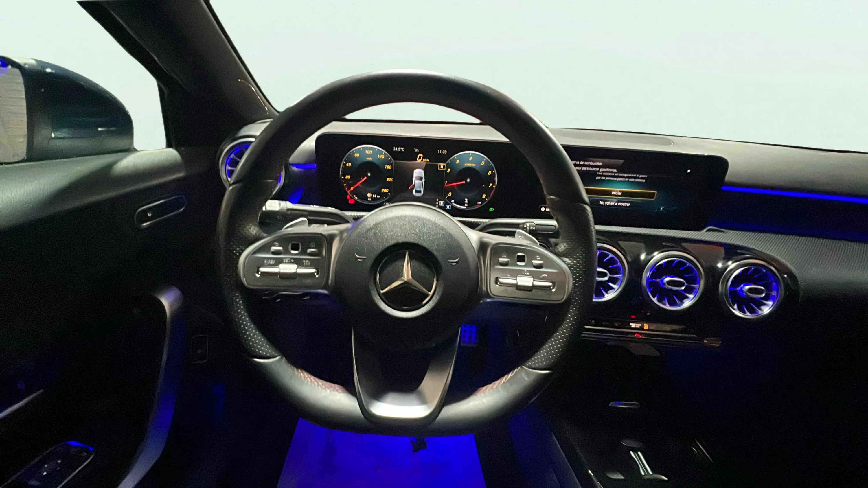 Mercedes-Benz Clase A Sedán A 180 - foto 13