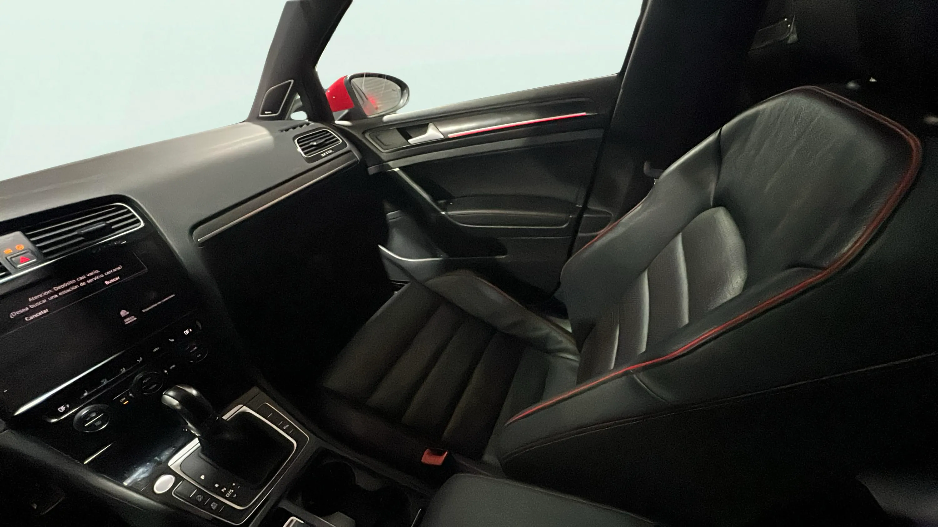 Volkswagen Golf GTI Performance 2.0 TSI DSG - foto 13