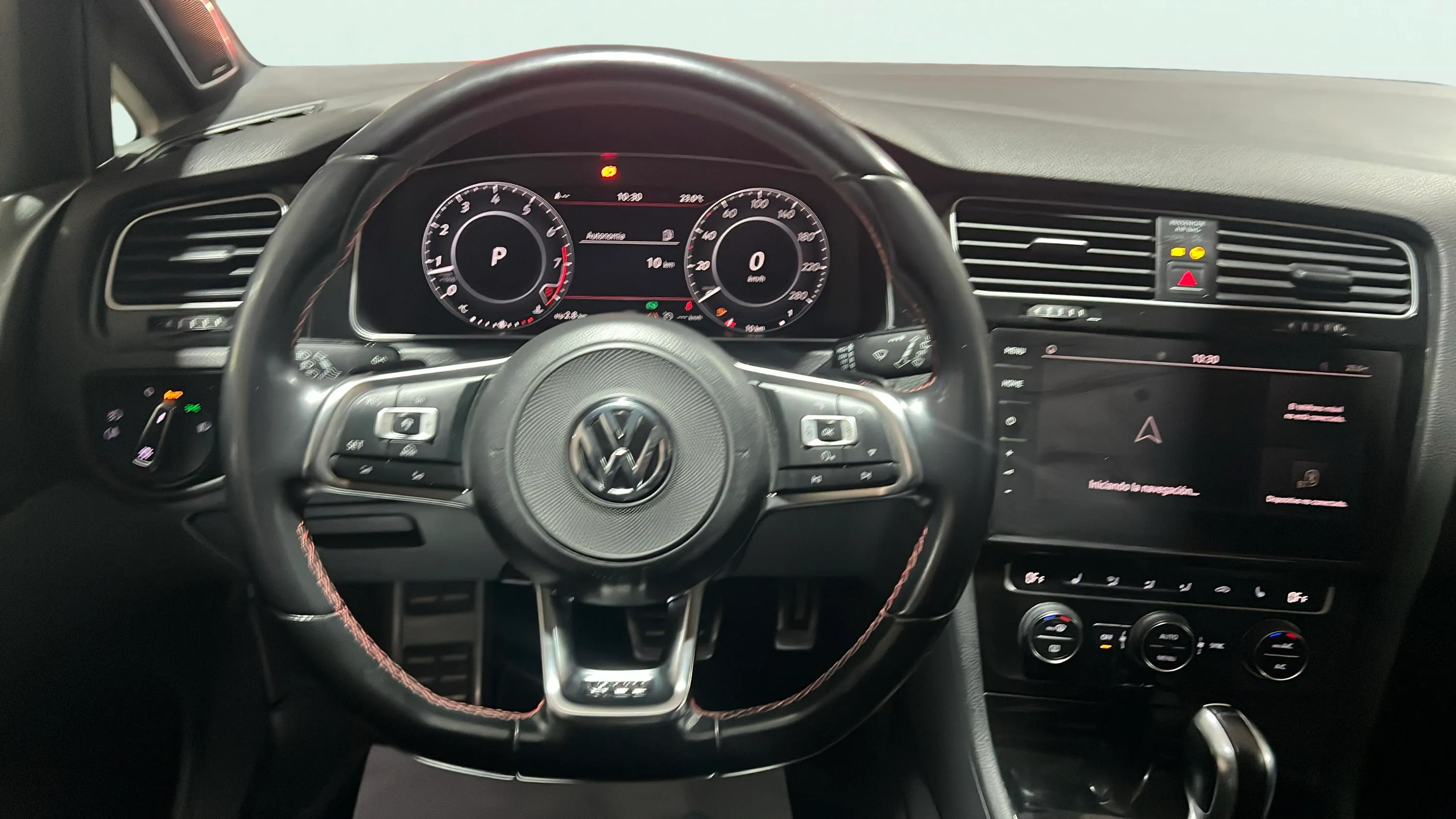 Volkswagen Golf GTI Performance 2.0 TSI DSG - foto 11
