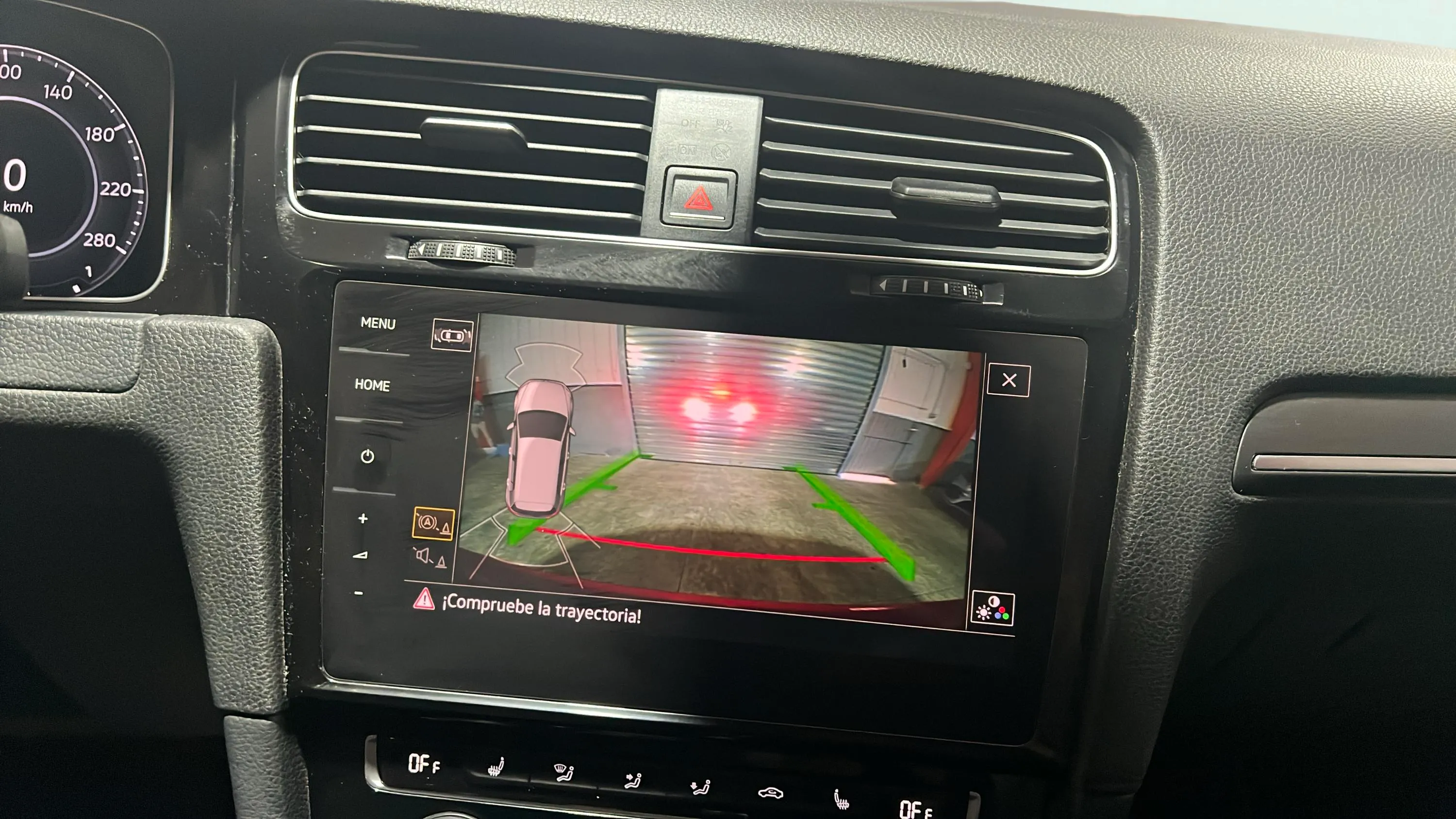 Volkswagen Golf GTI Performance 2.0 TSI DSG - foto 17