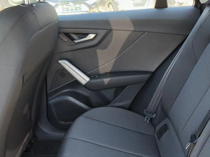 Audi Q2 Advanced 1.5 TFSI - foto 32