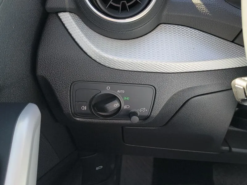 Audi Q2 Advanced 1.5 TFSI - foto 28