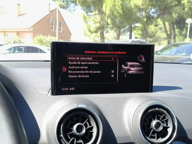 Audi Q2 Advanced 1.5 TFSI - foto 18