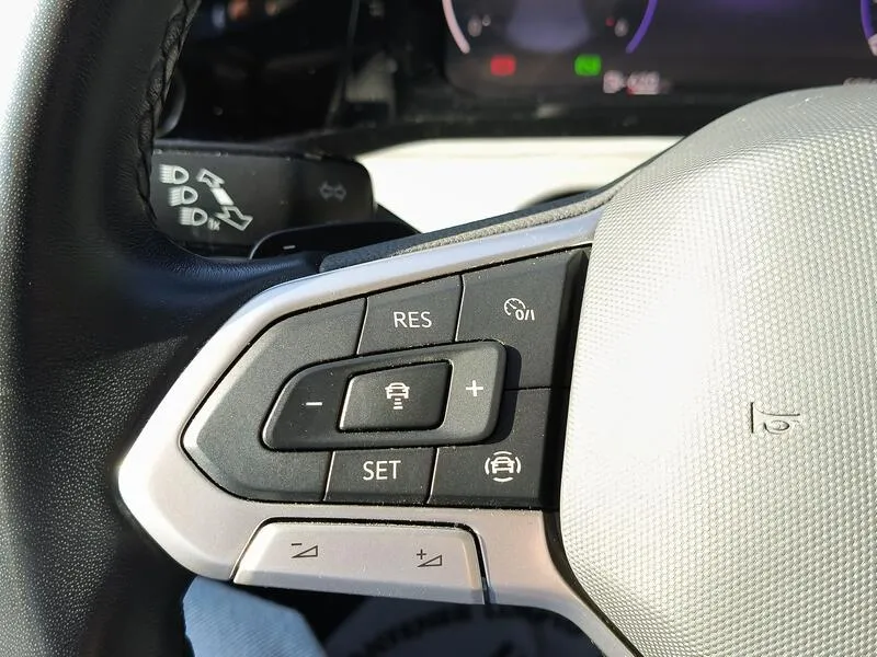 Volkswagen Golf 2.0 TDI DSG - foto 25