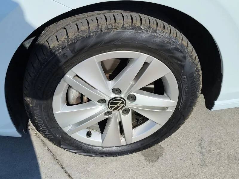 Volkswagen Golf 2.0 TDI DSG - foto 43