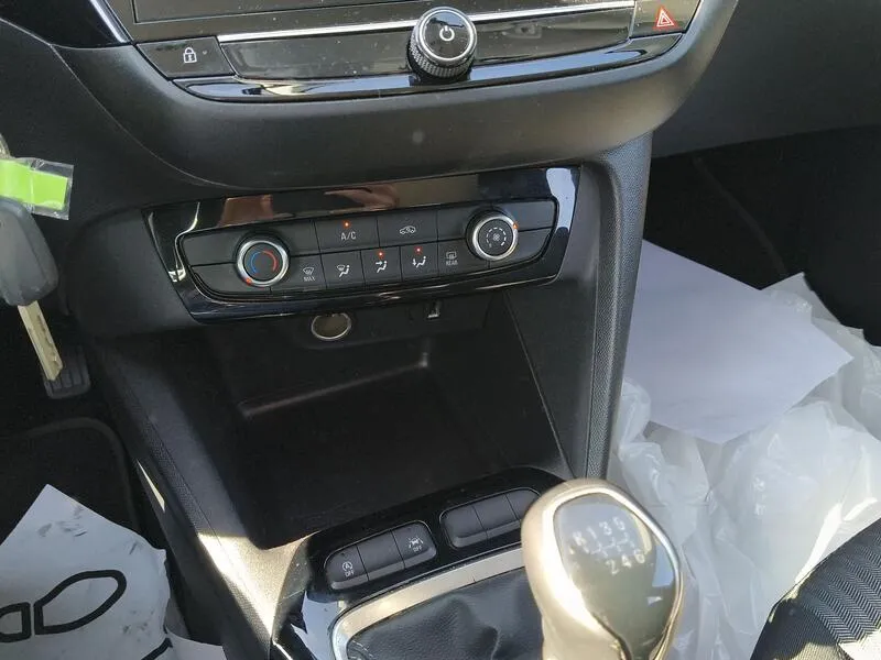 Opel Corsa 1.2T XHL Edition - foto 12