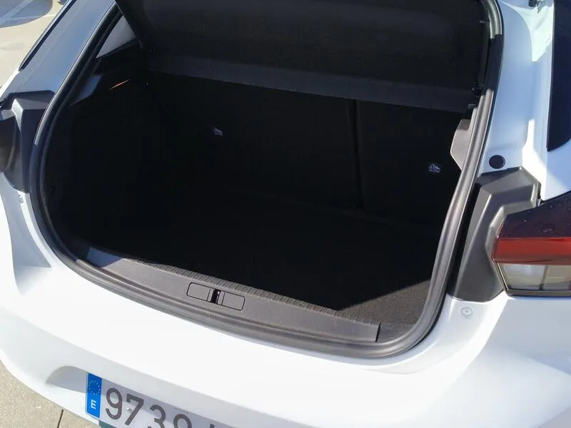 Opel Corsa 1.2T XHL Edition - foto 38