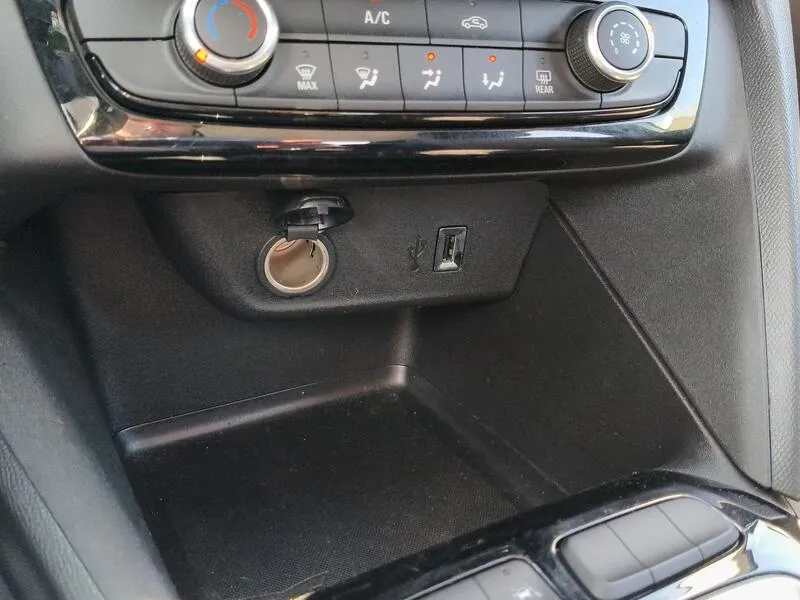 Opel Corsa 1.2T XHL Edition - foto 15