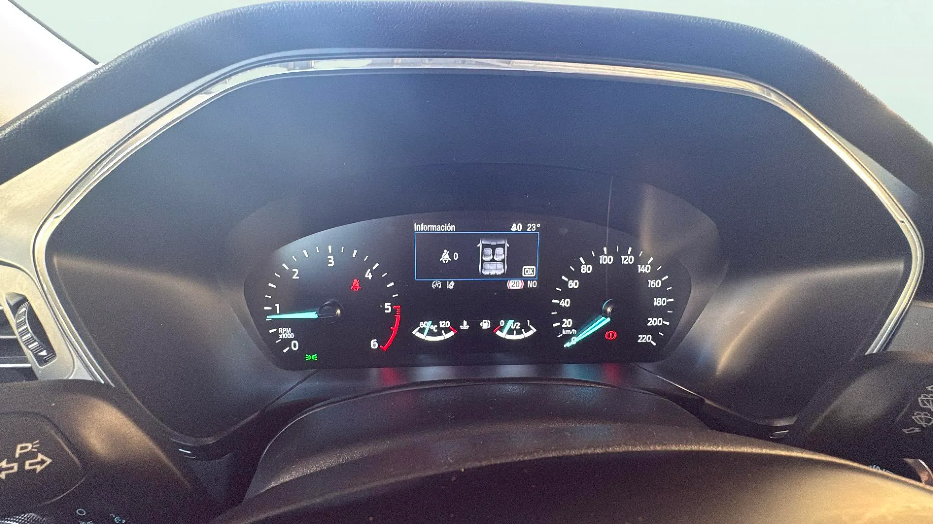 Ford Kuga Titanium 2.0 EcoBlue MHEV - foto 12