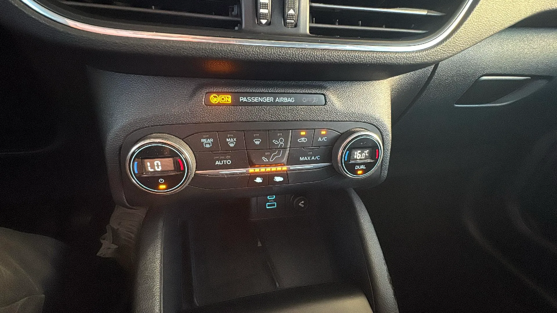 Ford Kuga Titanium 2.0 EcoBlue MHEV - foto 25