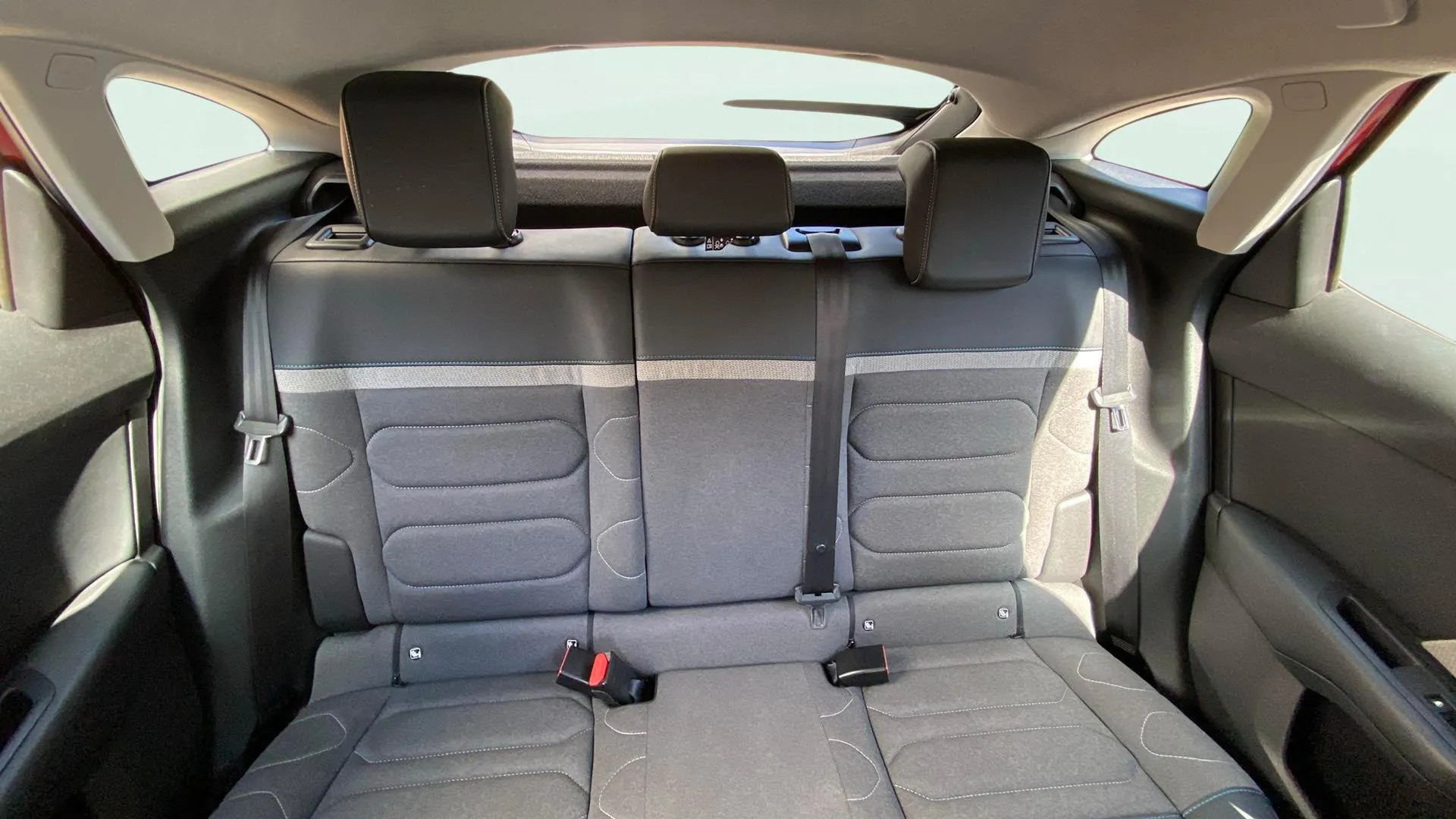 Citroën C4 BlueHDi 110 Live Pack - foto 23