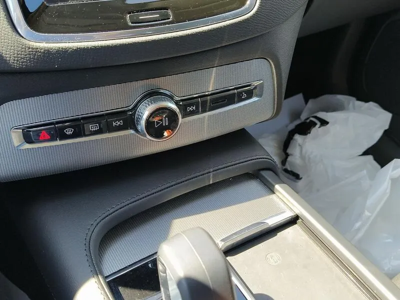 Volvo XC90 2.0 B5 D AWD Core - foto 12