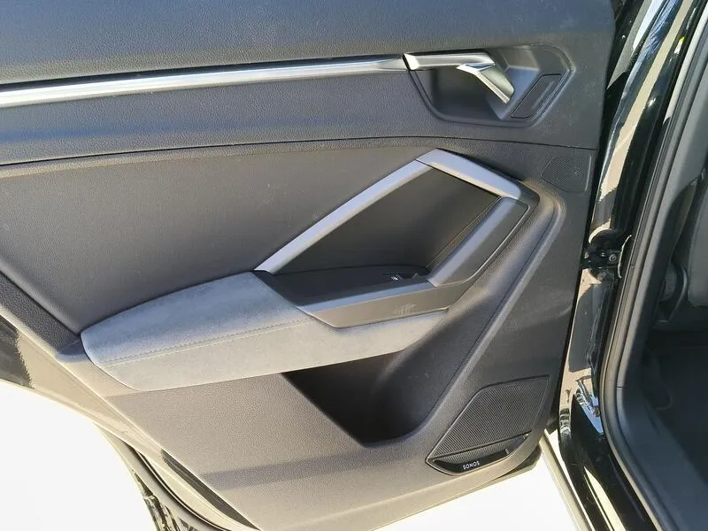 Audi Q3 Sportback 45 TFSI e S tronic Black Line - foto 37