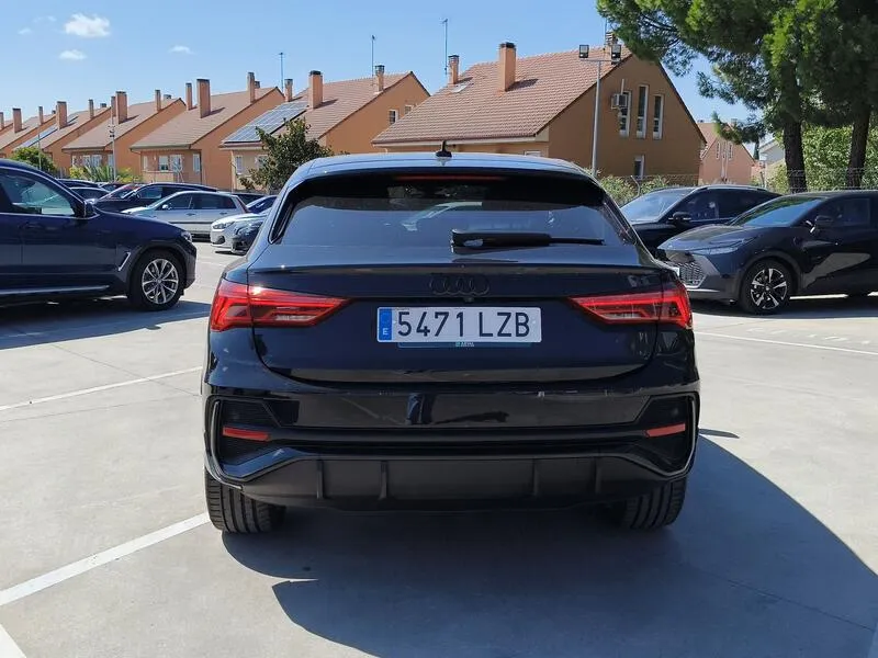 Audi Q3 Sportback 45 TFSI e S tronic Black Line - foto 5