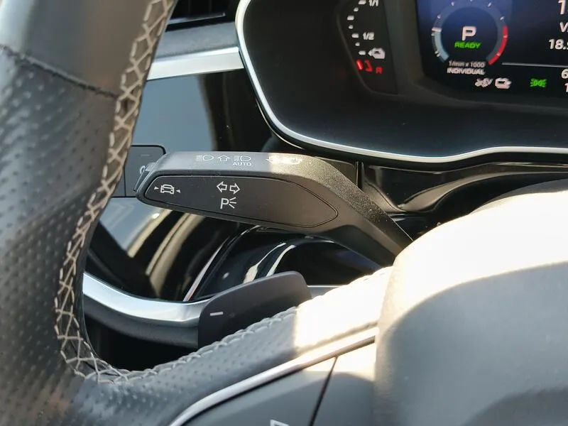 Audi Q3 Sportback 45 TFSI e S tronic Black Line - foto 29