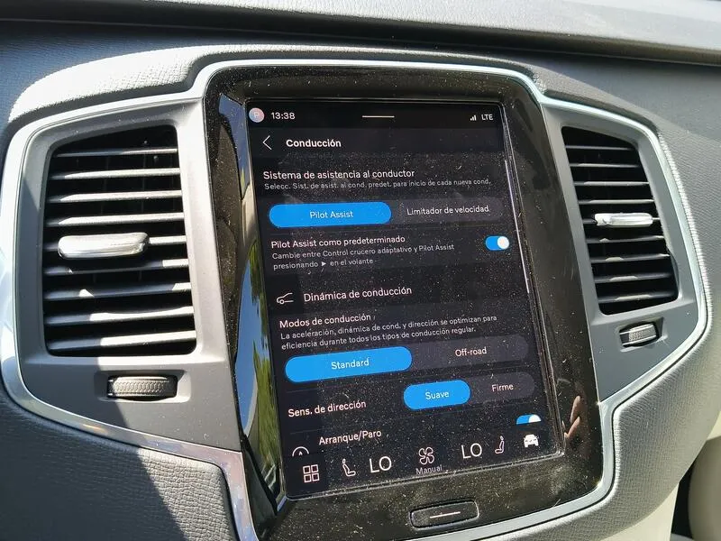 Volvo XC90 2.0 B5 D AWD Core - foto 18