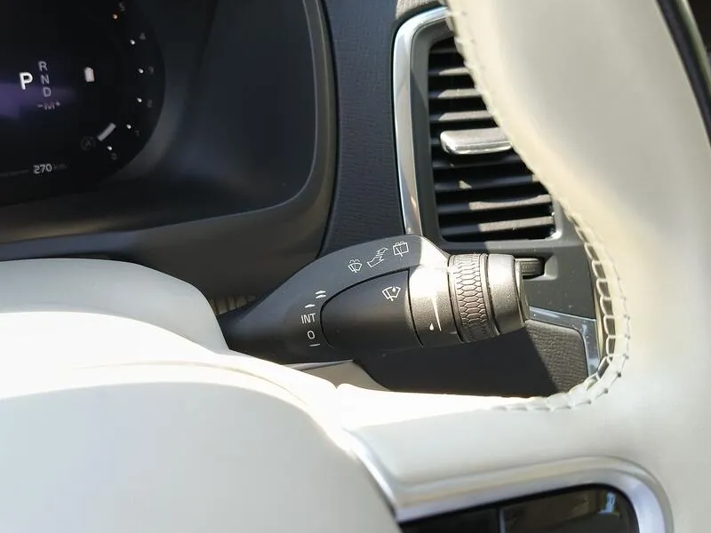 Volvo XC90 2.0 B5 D AWD Core - foto 25
