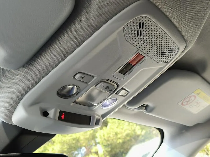 Peugeot 2008 Allure Pack BlueHDi - foto 23