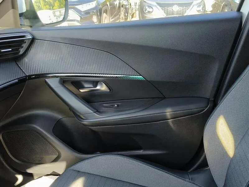 Peugeot 2008 Allure Pack BlueHDi - foto 21