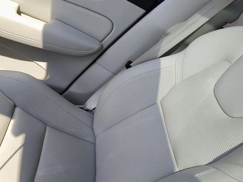 Volvo XC60 2.0 T6 AWD Recharge Plus Bright - foto 22