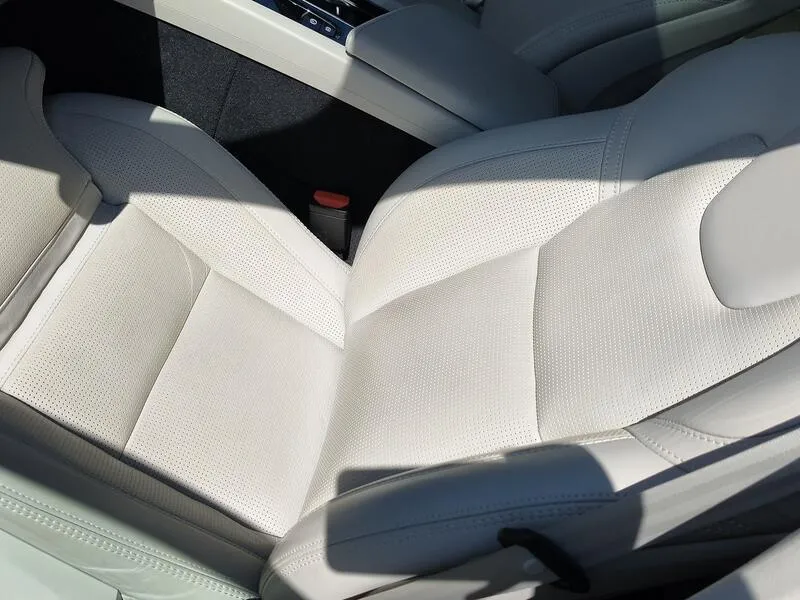 Volvo XC60 2.0 T6 AWD Recharge Plus Bright - foto 32