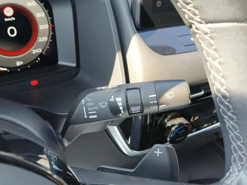 Nissan Qashqai DIG-T Xtronic N-Connecta - foto 25