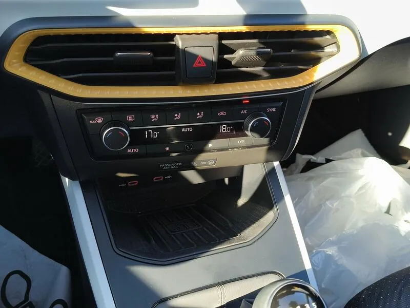 SEAT Arona 1.0 TSI Style Plus - foto 12