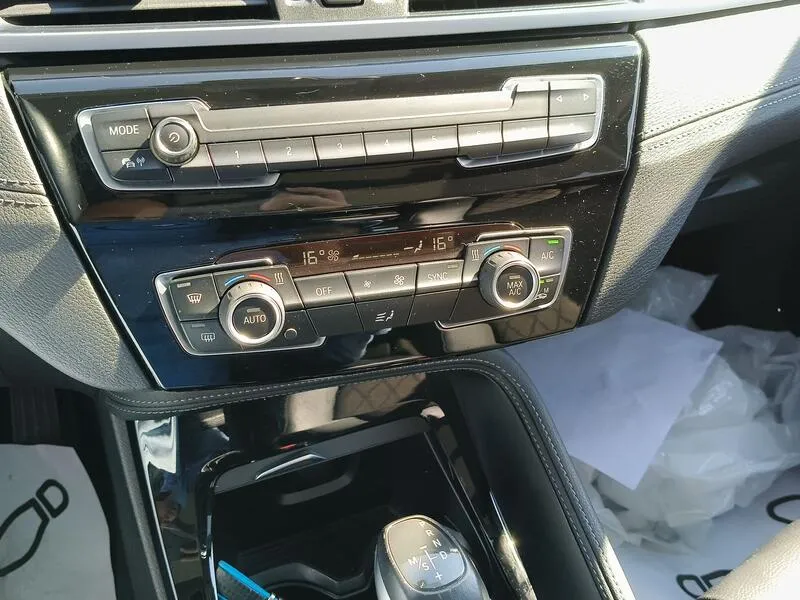 BMW X1 xDrive25e - foto 12