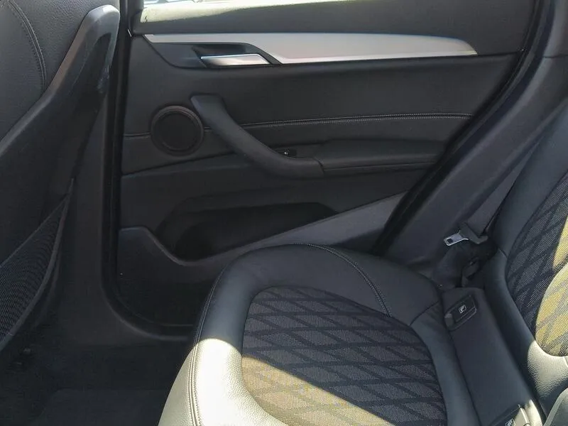BMW X1 xDrive25e - foto 33