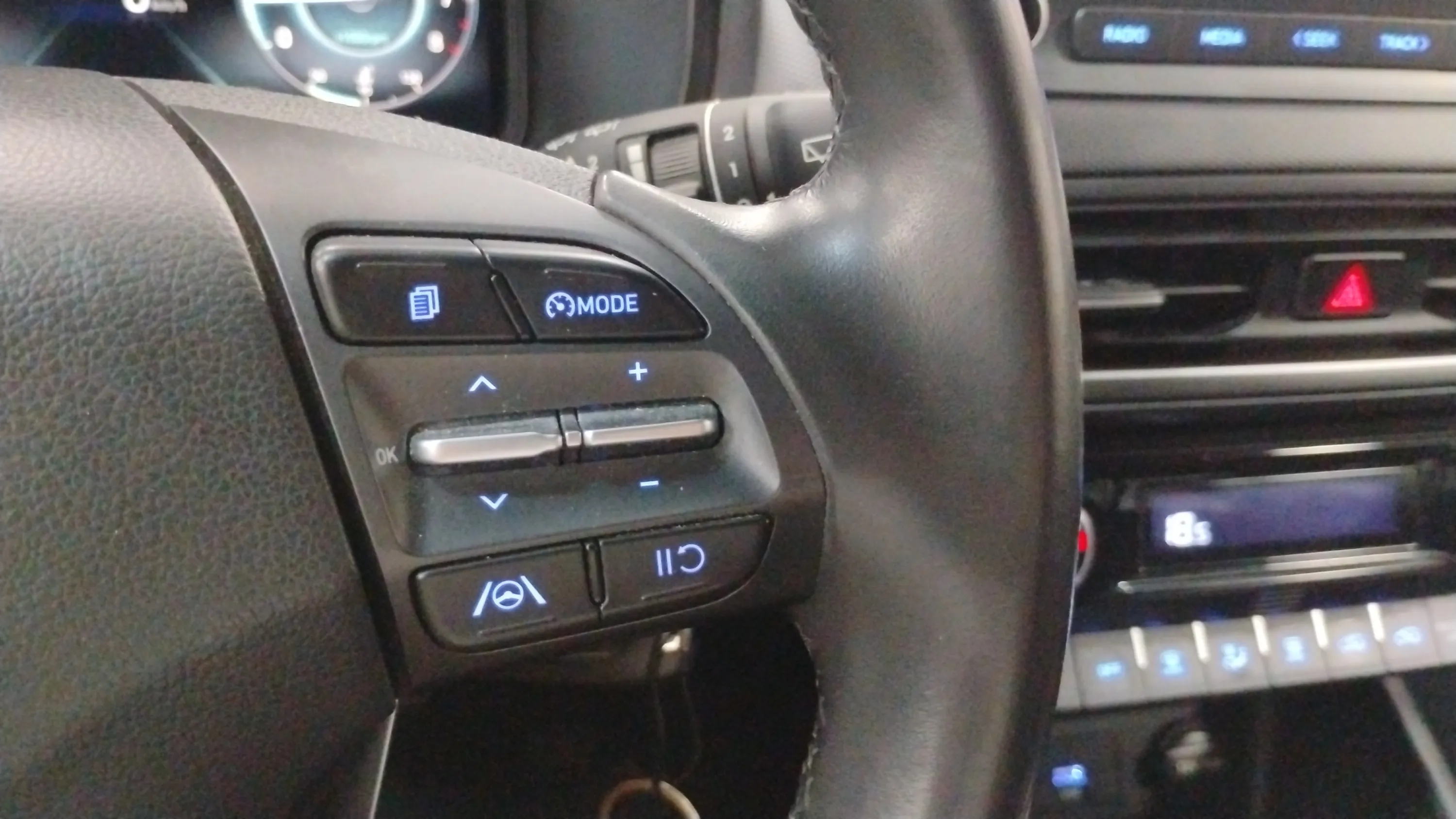 Hyundai Kona 1.0 T-GDi 48V Maxx 4x2 - foto 19