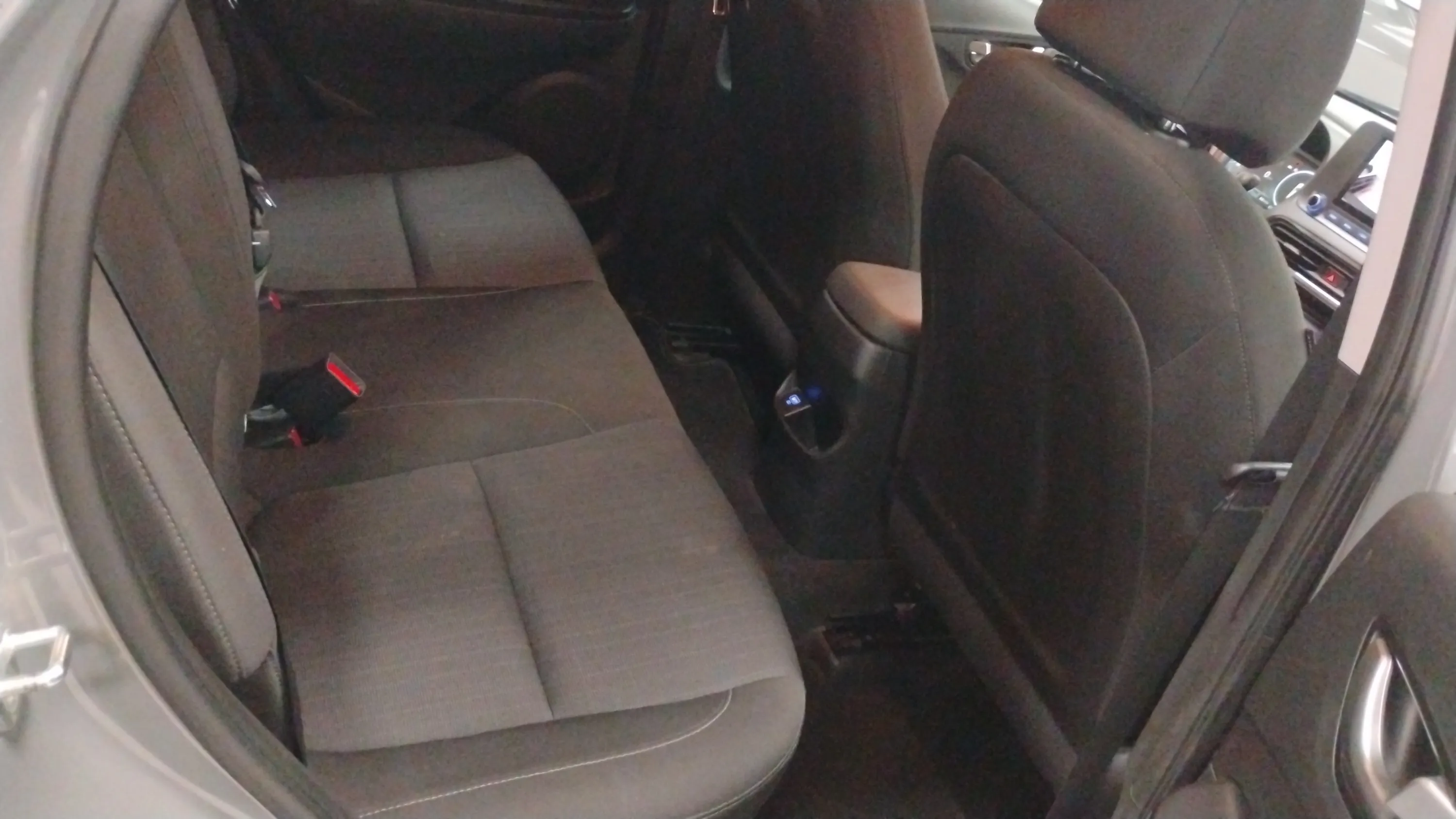 Hyundai Kona 1.0 T-GDi 48V Maxx 4x2 - foto 15